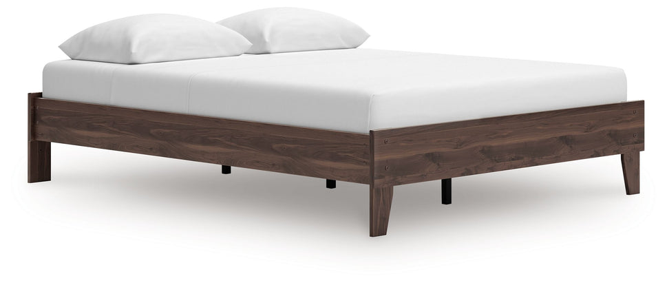 Calverson Queen Bed