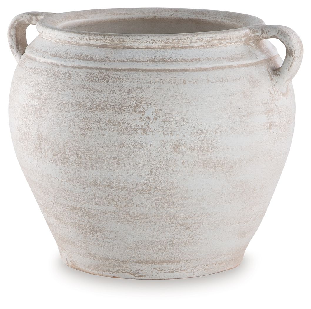 Meadie 9" Vase