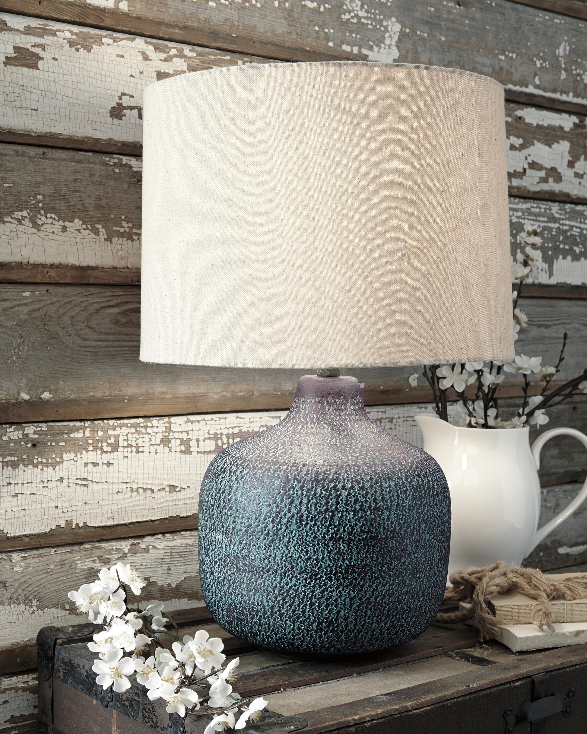 Malthace Table Lamp (Set of 2)